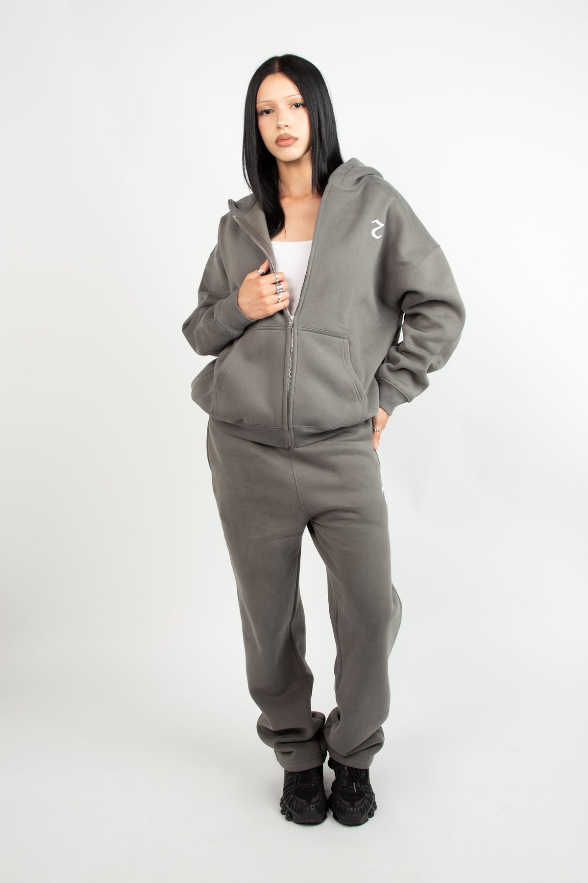 Ensemble gris complet