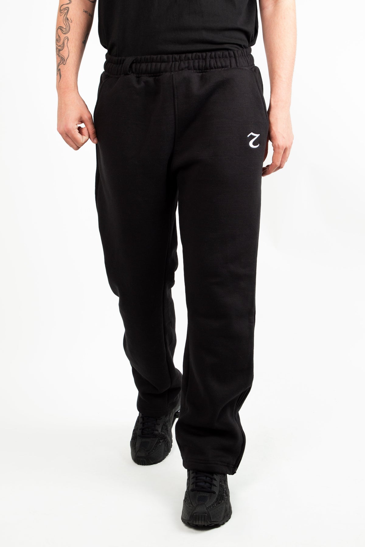 CRISTAL BLACK