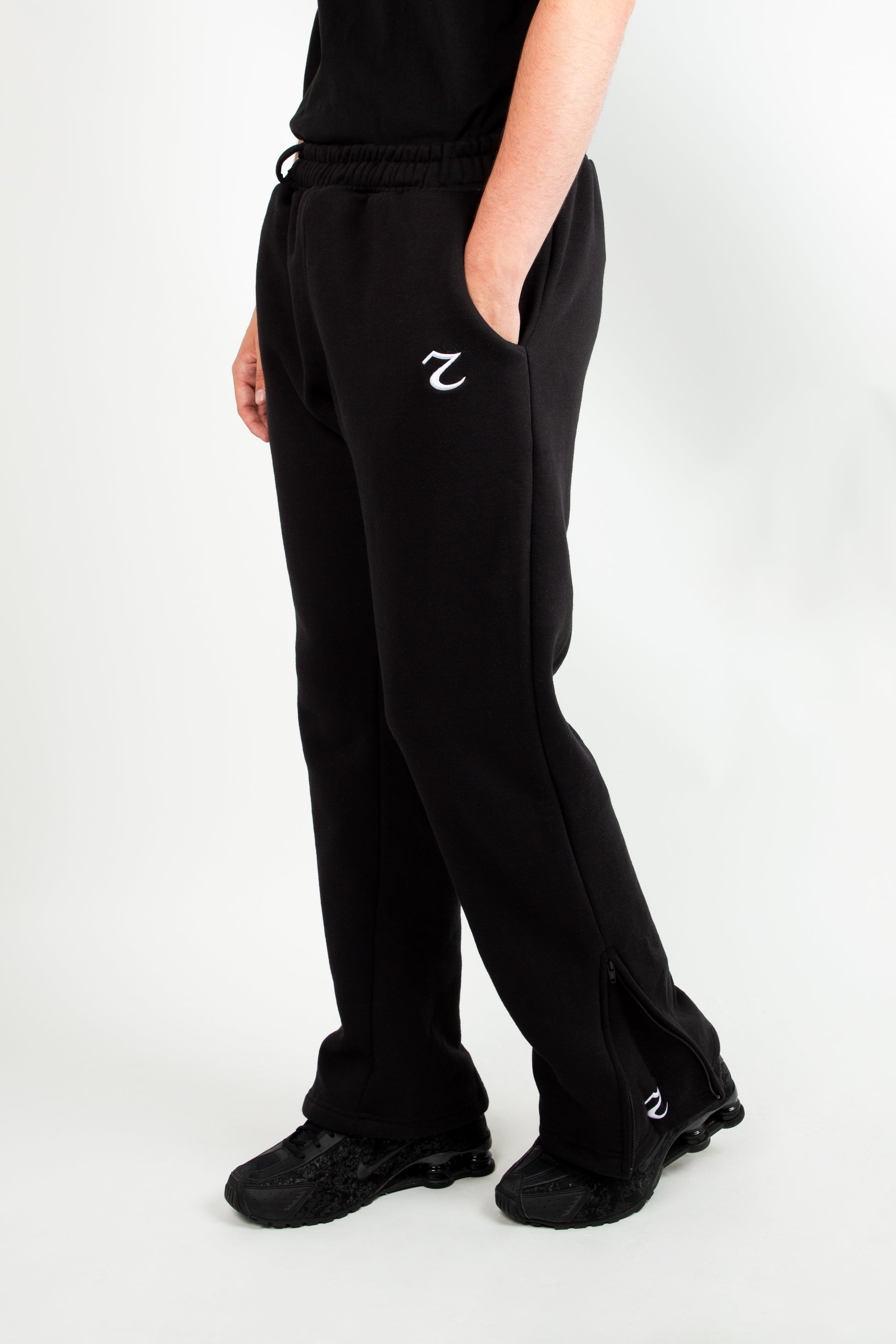 CRISTAL BLACK