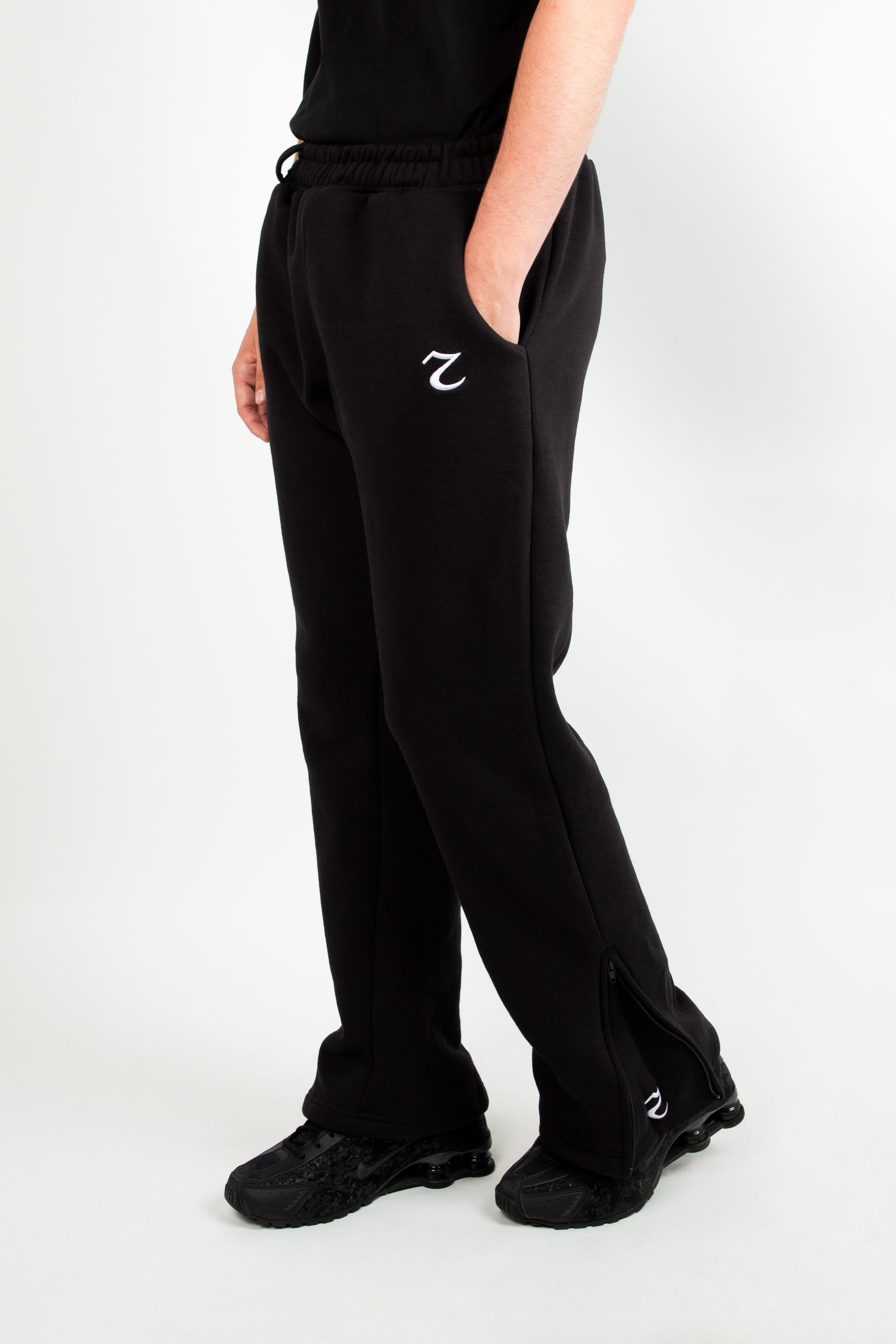 CRISTAL BLACK